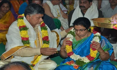 చంద్రబాబు దంపతుల ప్రత్యేక యాగాలు: ఆధ్యాత్మిక సేవలో మూడురోజులు