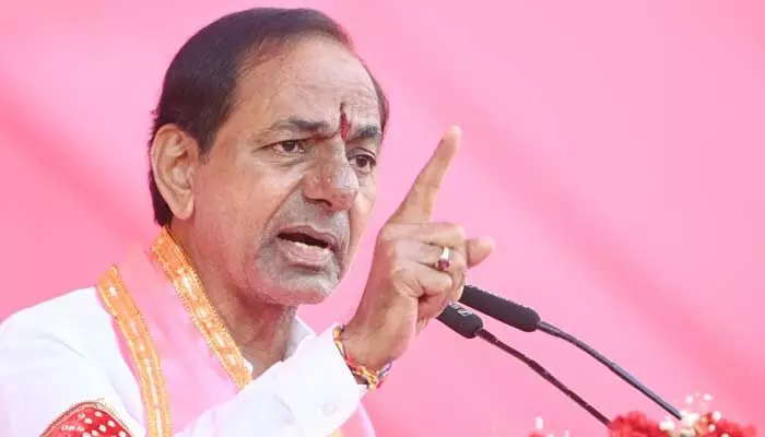 ప్రశ్నార్థకంగా మారిన బీఆర్ఎస్ మనుగడ.. ఇక కేసీఆర్ రంగంలోకి దిగాల్సిందేనా? ప్రశ్నార్థకంగా మారిన బీఆర్ఎస్ మనుగడ.. ఇక కేసీఆర్ రంగంలోకి దిగాల్సిందేనా?