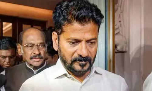 ముఖ్యమంత్రి రేవంత్ రెడ్డికి అస్వస్థత.. కొవిడ్ టెస్టులు చేస్తున్న వైద్యులు