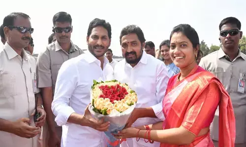 మంత్రి జోగి రమేశ్‌కు ఉద్వాసన...టికెట్ ఇవ్వమన్న వైసీపీ అధిష్టానం