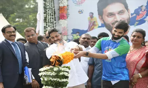 గ్రామీణ ఆణిముత్యాలను దేశానికి అందిస్తాం: ఆడుదాం ఆంధ్రా టోర్నీ ప్రారంభోత్సవంలో సీఎం జగన్‌