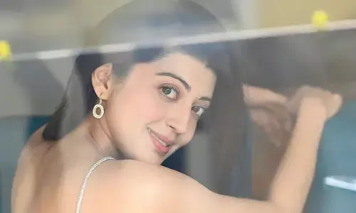 Pranitha Subhash looks cool