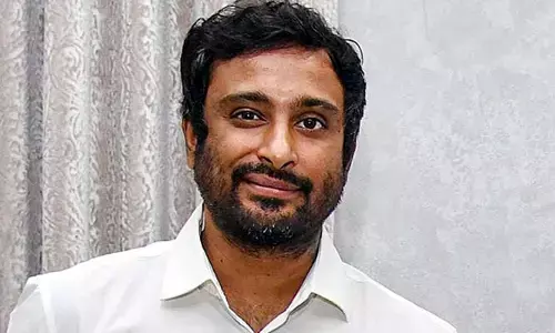 Ambati Rayudu : ప్రశ్నించే తత్వాన్ని అలవాటు చేసుకుందాం : అంబటి రాయుడు
