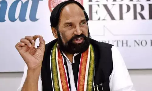 కాళేశ్వరం ప్రాజెక్ట్‌లో కూలిపోయేందుకు మరో బ్యారేజీ సిద్ధం: మంత్రి ఉత్తమ్ సంచలన వ్యాఖ్యలు