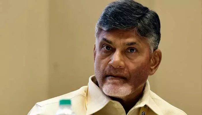 100 రోజుల్లో పరిష్కరిస్తా.. అంగన్వాడీలకు చంద్రబాబు కీలక హామీ 100 రోజుల్లో పరిష్కరిస్తా.. అంగన్వాడీలకు చంద్రబాబు కీలక హామీ