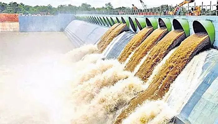 పాలమూరు పచ్చగా అయ్యేదెప్పుడు!? పాలమూరు పచ్చగా అయ్యేదెప్పుడు!?