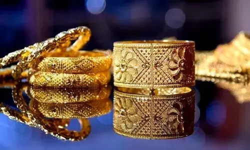 రూ. 70,000కు బంగారం