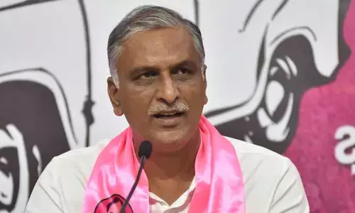 ఆ ఒక్క పనిచేస్తే కోడ్ వచ్చినా గ్యారంటీలు అమలు చేయొచ్చు: హరీష్ రావు