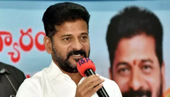 మెట్రో విస్తరణపై సీఎం రేవంత్ రెడ్డి కీలక ప్రకటన మెట్రో విస్తరణపై సీఎం రేవంత్ రెడ్డి కీలక ప్రకటన