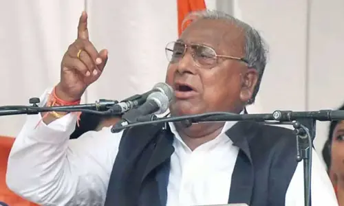 షర్మిలపై నాకు నమ్మకముంది.. వీహెచ్ కీలక వ్యాఖ్యలు