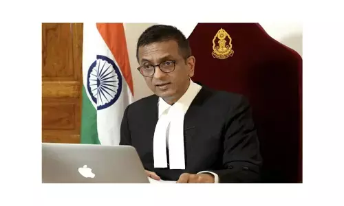 గొంతు తగ్గించుకోకుంటే బయటికి సాగనంపుతా.. లాయర్‌కు సీజేఐ వార్నింగ్