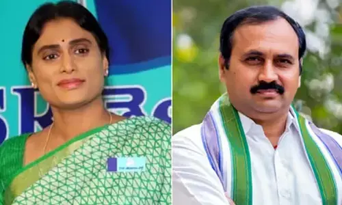 కాంగ్రెస్‌లోకి వైఎస్ షర్మిల, ఎమ్మెల్యే ఆర్కే.. ఢిల్లీకి పయనం