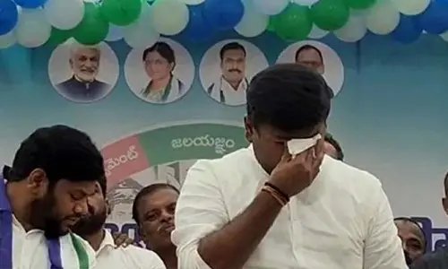 అనకాపల్లికి కొత్త ఇంచార్జి.. మంత్రి అమర్‌నాథ్ కంటతడి