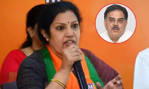 జనసేన నేతతో భేటీ:  టీడీపీతో పొత్తు కోసమా..?