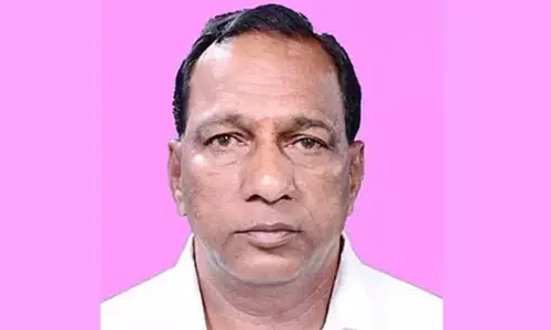 రోడ్డెక్కిన మాజీ మంత్రి మల్లారెడ్డి బాధితులు