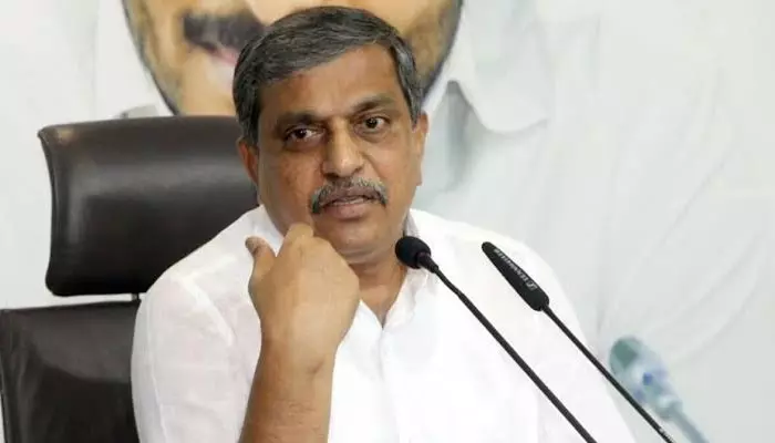 Sajjala Ramakrishna Reddy: అంగన్ వాడీల పై ఎస్మా ప్రయోగం సమంజసమే.. సజ్జల