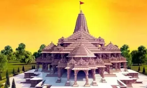 మందిరం చుట్టూ రాజకీయాలు..