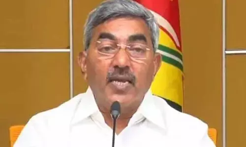తెనాలి సీటుకి పోటీ పడుతున్న నేతలు.. అధినేతలదే తుది నిర్ణయం..ఆలపాటి