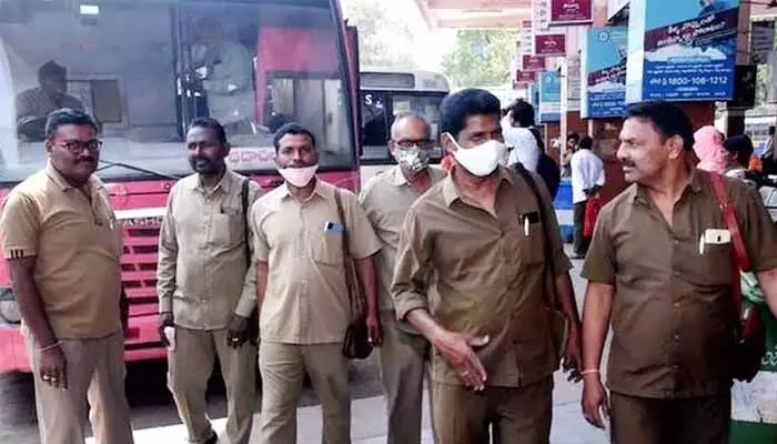 ఆర్టీసీ ఉద్యోగులకు బంపర్ న్యూస్.. ఫిబ్రవరి 1న నుంచి ఇక పండగే ఆర్టీసీ ఉద్యోగులకు బంపర్ న్యూస్.. ఫిబ్రవరి 1న నుంచి ఇక పండగే