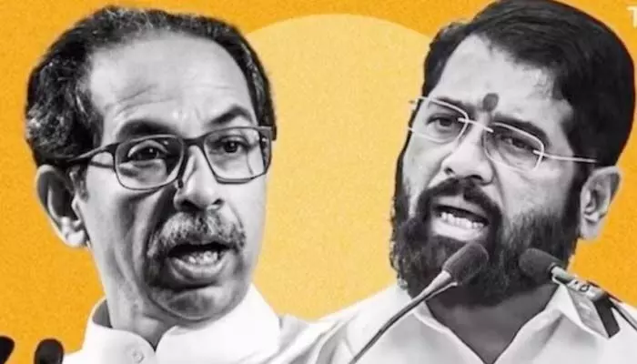 BIG BREAKING : శివసేన చీఫ్ ఏక్నాథే.. 16 మంది శివసేన ఎమ్మెల్యేలపై అనర్హత వేటు చెల్లదన్న స్పీకర్ BIG BREAKING : శివసేన చీఫ్ ఏక్నాథే.. 16 మంది శివసేన ఎమ్మెల్యేలపై అనర్హత వేటు చెల్లదన్న స్పీకర్