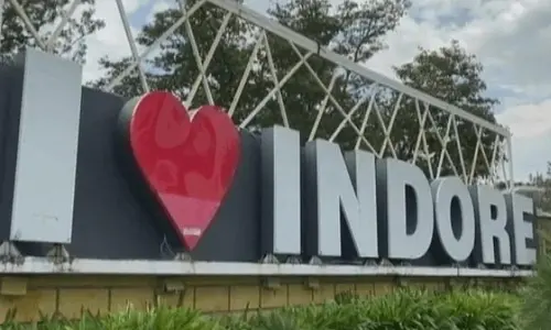 క్లీనెస్ట్ సిటీస్‌గా ఇండోర్, సూరత్