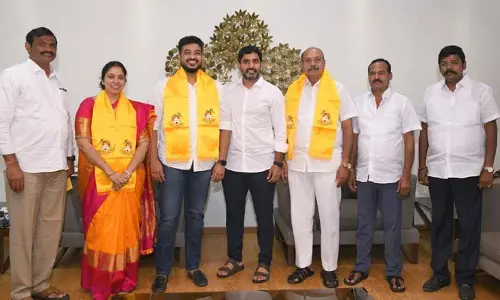 కర్నూలు జిల్లాలో వైసీపీకి షాక్.. టీడీపీలో చేరిన నేతలు