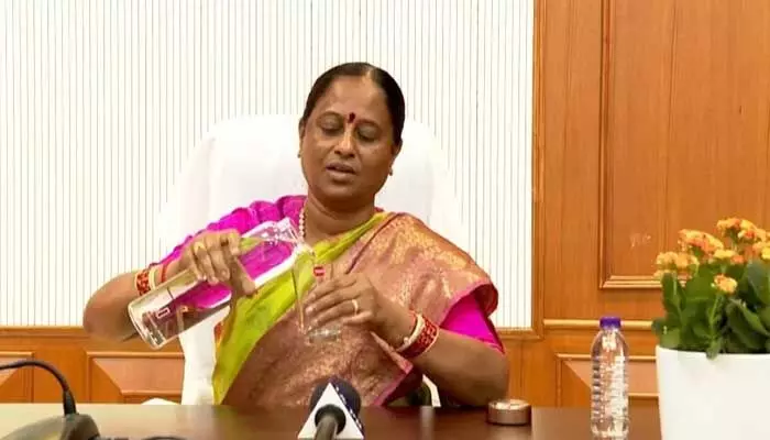 నిత్యజీవితంలో ప్లాస్టిక్ వాడకాన్ని వీలైనంత తగ్గించండి : మంత్రి సురేఖ నిత్యజీవితంలో ప్లాస్టిక్ వాడకాన్ని వీలైనంత తగ్గించండి : మంత్రి సురేఖ