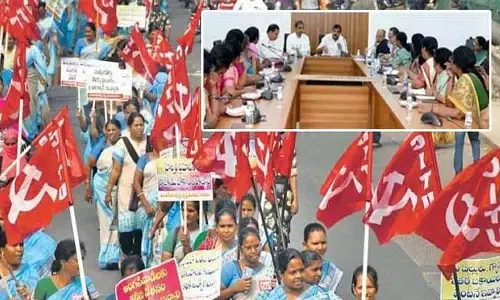 32వ రోజుకు చేరుకున్న అంగన్వాడీల సమ్మె..చర్చలకు పిలుపునిచ్చిన ప్రభుత్వం