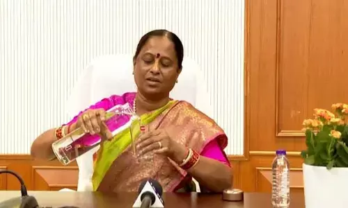 నిత్యజీవితంలో ప్లాస్టిక్ వాడకాన్ని వీలైనంత తగ్గించండి :  మంత్రి సురేఖ