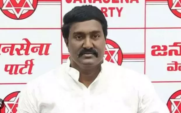 అక్కడ నుంచి నేనే పోటీ చేస్తా.. జనసేన నేత పోతిన మహేశ్ కీలక వ్యాఖ్యలు అక్కడ నుంచి నేనే పోటీ చేస్తా.. జనసేన నేత పోతిన మహేశ్ కీలక వ్యాఖ్యలు