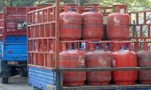 మే - 29 : నేడు గృహవినియోగ గ్యాస్ సిలిండర్ ధరలు ఎలా ఉన్నాయంటే..?