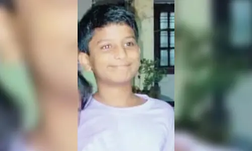 పండగ పూట ఎల్బీ‌నగర్‌లో విషాదం.. కైట్ ఎగురవేస్తూ భవనంపై నంచి పడి బాలుడి దుర్మరణం