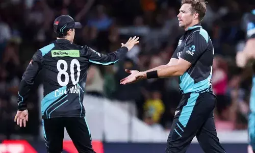 పాక్‌కు మళ్లీ షాక్.. రెండోది కివీస్‌దే