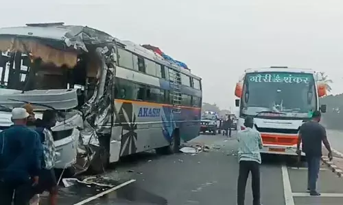 BREAKING : శ్రీకాకుళం జిల్లాలో ఘోర రోడ్డు ప్రమాదం.. ఒకరు దుర్మరణం