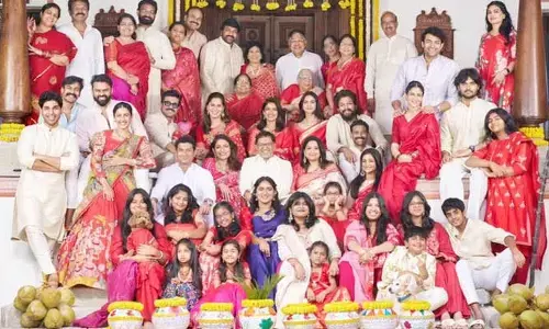 ఒకే ఫ్రేమ్‌లో మెగా, అల్లు ఫ్యామిలీ.. హైలెట్‌గా నిలిచిన అకీరా-ఆద్య.. పండగ కళ ఉట్టిపడుతోంది!