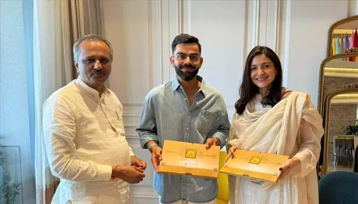 కోహ్లీ దంపతులకు అయోధ్య ఆహ్వానం కోహ్లీ దంపతులకు అయోధ్య ఆహ్వానం