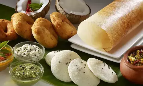 ఉదయం 8 గంటలకు టిఫిన్ చేయడం లేదా.. అయితే ఏం జరుగుతుందో తెలిస్తే షాక్ అవుతారు!