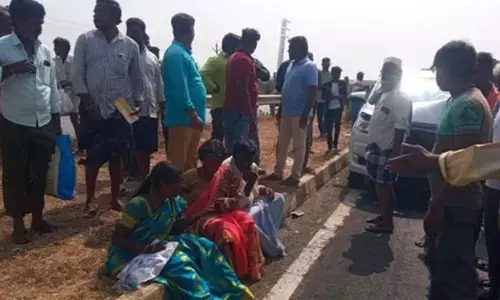 ఆటోను ఢీకొట్టిన కారు.. పలువురికి గాయాలు