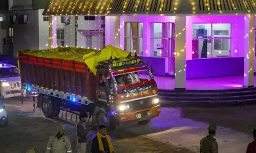 రామ్‌లల్లా ఆగయా.. రామమందిరంలోకి అయోధ్య  రామయ్య