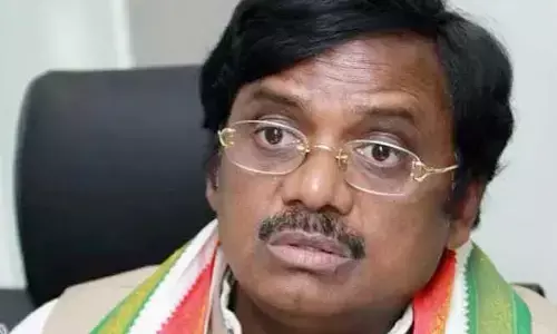 ఈడీ ఎదుట హాజరైన కాంగ్రెస్ ఎమ్మెల్యే వివేక్