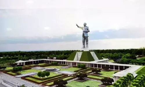 అంబేద్కర్ విగ్రహం పేరుతో జగన్ రాజకీయం