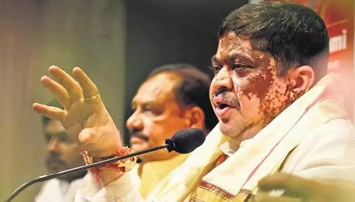 రాముడి ప్రాణప్రతిష్ట మోడీ చేయడాన్ని పీఠాధిపతులే వ్యతిరేకిస్తున్నారు: మంత్రి రాముడి ప్రాణప్రతిష్ట మోడీ చేయడాన్ని పీఠాధిపతులే వ్యతిరేకిస్తున్నారు: మంత్రి