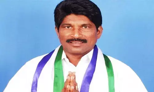 Breaking : వైసీపీ కి బిగ్ షాక్.. మరో ఎమ్మెల్యే రాజీనామా..!