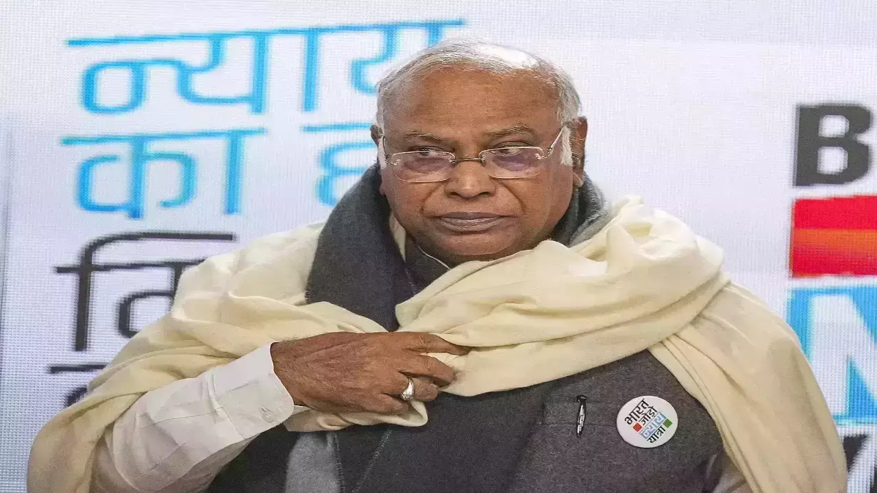 జమిలి ఎన్నికలు రాజ్యాంగ విరుద్ధం: కాంగ్రెస్ అధ్యక్షుడు ఖర్గె