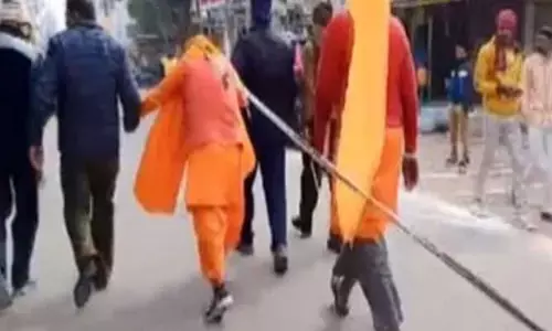 శ్రీరాముడి రథాన్ని జుట్టుతో లాగుతూ.. 566 కిలోమీటర్లు యాత్ర