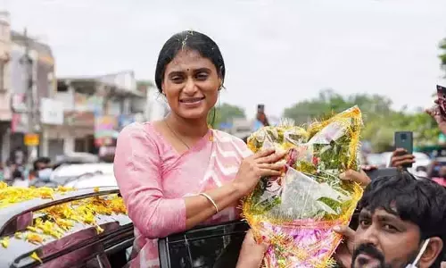నేడు ఏపీ కాంగ్రెస్ అధ్యక్షురాలిగా బాధ్యతలు చేపట్టనున్న షర్మిల..