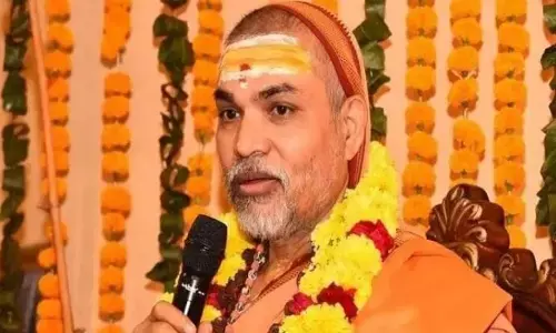 మేం మోడీ ఆరాధకులం.. జ్యోతిష్ పీఠ్‌ శంకరాచార్య స్వామి వ్యాఖ్య