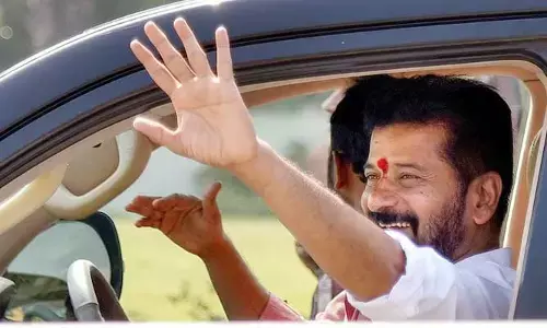 హైదరాబాద్‌కు చేరుకున్న సీఎం రేవంత్ రెడ్డి