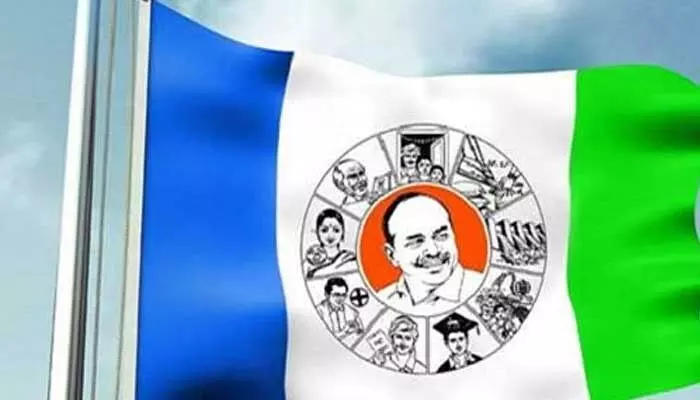 ప్రజా సమస్యలు తెలుసుకునే తీరిక కూడా వైసీపీ ఎమ్మెల్యేలకు లేదా..? ప్రజా సమస్యలు తెలుసుకునే తీరిక కూడా వైసీపీ ఎమ్మెల్యేలకు లేదా..?