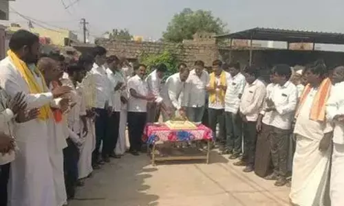 కౌతాళంలో లోకేష్ జన్మదిన వేడుకలు.. టీడీపీ యువనేత పై పాలకుర్తి ప్రశంసలు